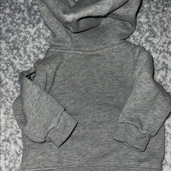 Carhartt Kids Charcoal Gray Hoodie size 3 months and onesie bodysuit 6 months - Picture 5 of 9